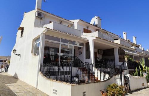 Monte Faro House | Preciosa casa con terraza R32 by Novadesta