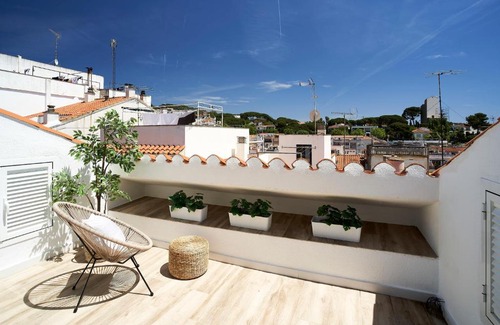 Sant Pol De Mar House | Stylish Coastal Retreat Just 3 Minutes from the Beach
