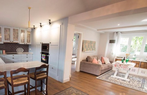 Cervantes House | Beautiful House in the Heart of Granada – Rated 10/10