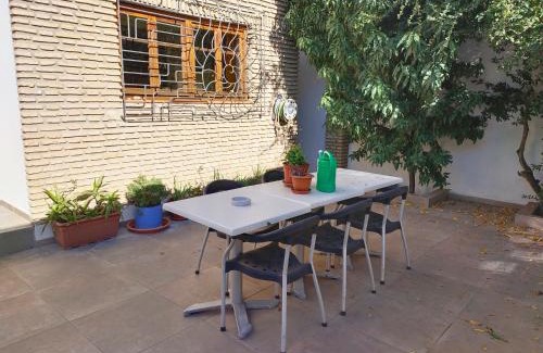 San Jeronimo House | Elegant Home with Patio in Sevilla - Perfect for Families