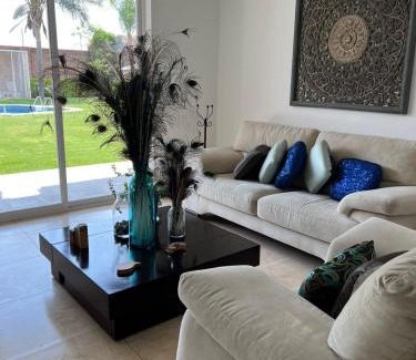 Atlixco Villa | Relaxing Oceanfront Getaway in Atlixco with Pool
