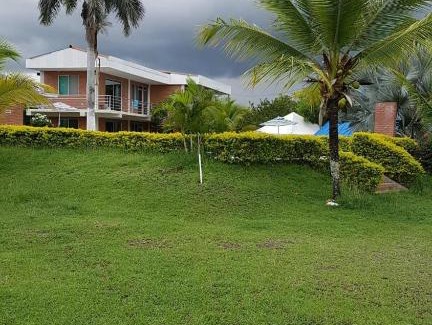 Alvarado Villa | Enchanting Finca Retreat in Alvarado Tolima Awaits You