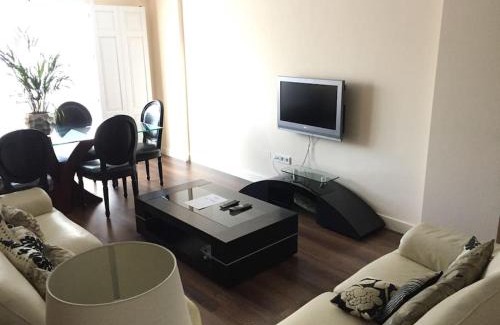 Diputacion de Cartagena Casco Apartment | Central Cartagena Retreat with WiFi & Family-Friendly Perks