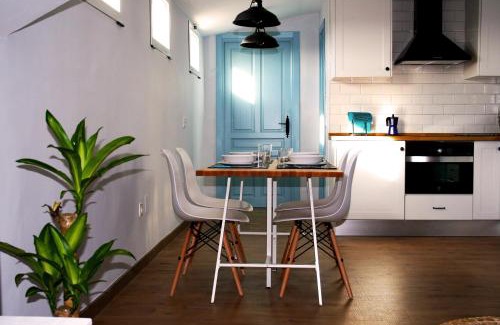 Valladolid Apartment | Discover El Palomar: Family-Friendly Stay with Top Ratings