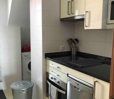 Limpias Apartment | Stunning Penthouse with Private Parking & River Views