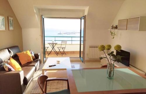 Sanxenxo Apartment | Beautiful Beachfront Penthouse with Ocean Views
