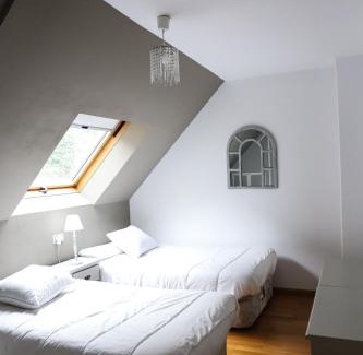 Canfranc Apartment | Charming Duplex Retreat in Canfranc, Casa Marco - 9/10 Rating