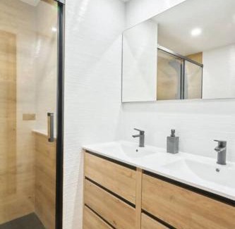 Oeste Apartment | Elegant Stay at Precioso Alojamiento in Barrio del Oeste