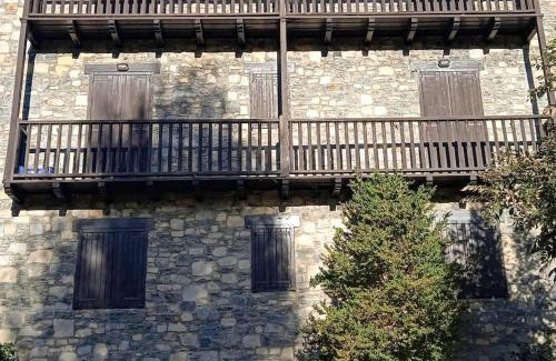 Taull Apartment | Mountain Retreat in Boi - Taüll with Child-Friendly Amenities