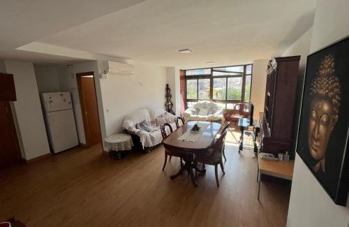 Aiora Apartment | Charming Apartment Just 5 Minutes from Beach & Port