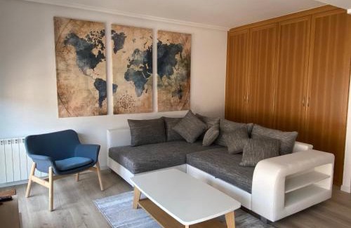 Ezcaray Apartment | Modern Apartment in Central Ezcaray - Ideal for Groups