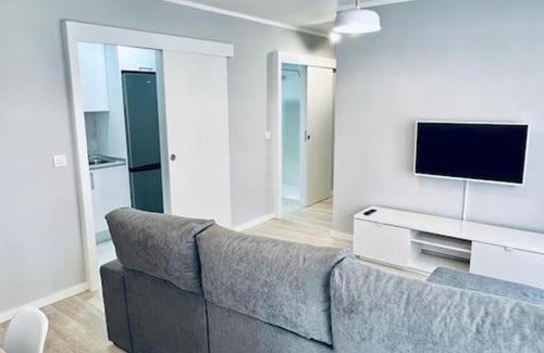Maria Auxiliadora Apartment | Modern 2-Bedroom Apartment in Vigo - Pet & Child Friendly