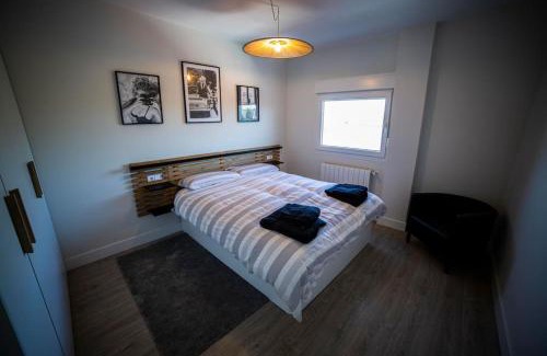 Mogro Apartment | Oceanfront Retreat with Stunning Sea Views near Playa de Usil