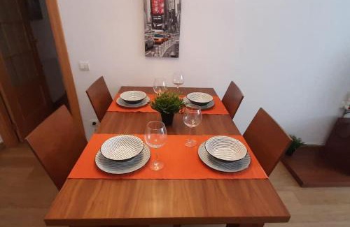 Santa Coloma de Cervello Apartment | Elegant Precioso Piso Barcelona - Family-Friendly Retreat