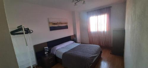 Santa Coloma de Cervello Apartment | Elegant Precioso Piso Barcelona - Family-Friendly Retreat
