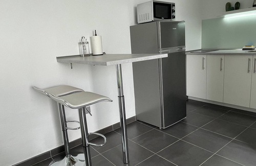 Tahiche Apartment | Modern Studio in Tahiche: Family-Friendly Getaway