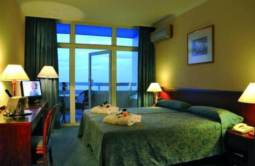 Chejilipes Hotel | Relax at Precise Resort Tenerife: 4-Star Oceanfront Escape