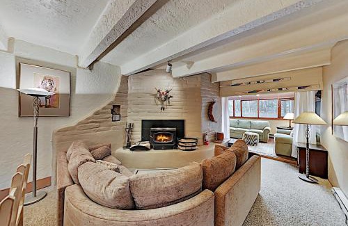 Taos Ski Valley Apartment | Family-Friendly Retreat at Predock 1A for Memorable Stays