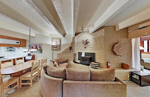Taos Ski Valley Apartment | Family-Friendly Retreat at Predock 1A for Memorable Stays