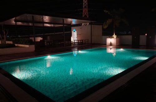 Central Seberang Perai House | Discover Meritus Perai: Family-Friendly Stay for 7 Guests