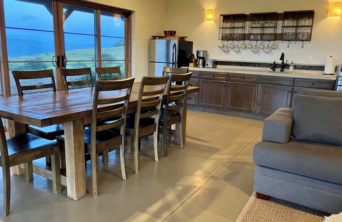 San Luis Obispo House | Unmatched Views and Top-Rated Amenities in SLO