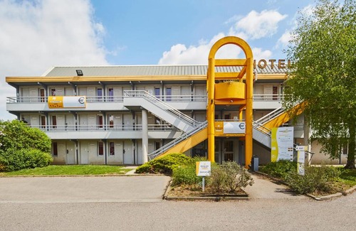 Vert-Saint-Denis Hotel | Budget-Friendly Stay at Première Classe Melun Senart