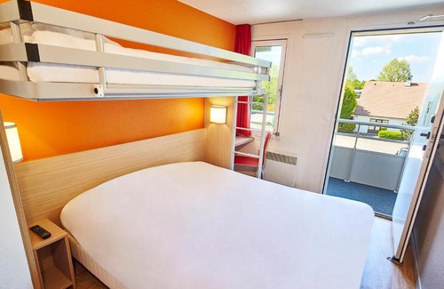 Vert-Saint-Denis Hotel | Budget-Friendly Stay at Première Classe Melun Senart