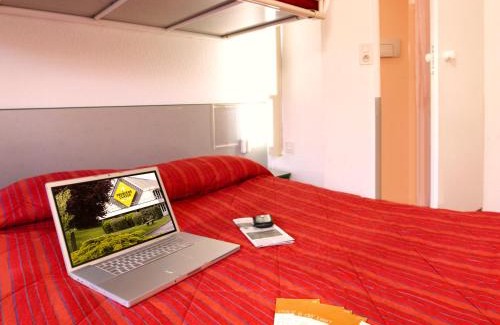 Saint-Victor Hotel | Budget-Friendly Première Classe Montluçon with Great Amenities
