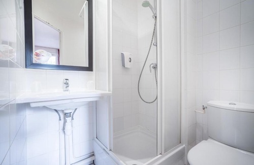 Rosny-sous-Bois Hotel | Budget-Friendly Stay at Première Classe Rosny Sous Bois