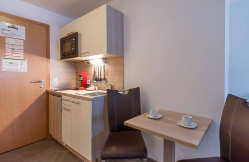 Scheffau am Wilden Kaiser Bed & Breakfast | Cozy Studio Apartment with Balcony and Kitchen at Blaiken