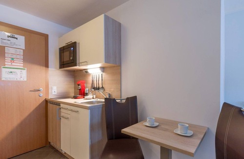 Scheffau am Wilden Kaiser Cottage | Premium-studioappartement Balkon, Küche, Couch ÜF - Haus Romeo - Alpine Gay Resort
