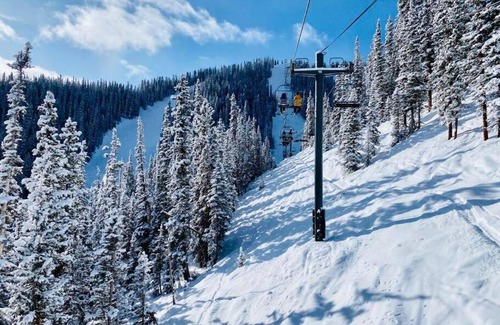 Telluride Apartment | Premier Downtown Telluride Condo with Pool & Hot Tub