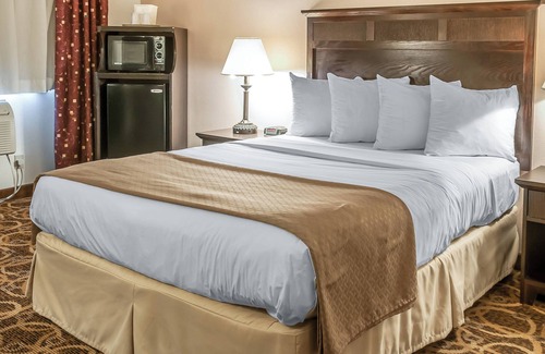 Hobbs Hotel | Comfortable Extended Stay at Premier Hobbs with Spa & Dining