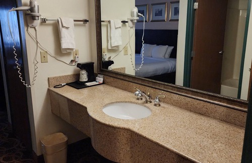 Hobbs Hotel | Comfortable Extended Stay at Premier Hobbs with Spa & Dining