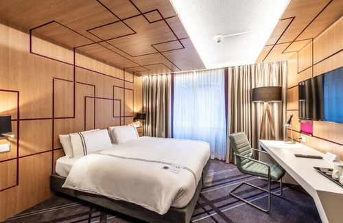 Braunschweig City Center Hotel | Modern Premier Inn Braunschweig City Centre with Family Amenities