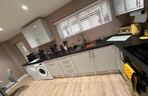 Middleton House | Premier inn mattresses - sleeps 6