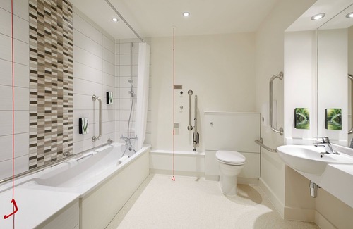 Plymouth Hotel | Premier Inn Plymouth - Sutton Harbour