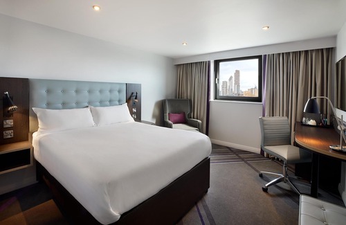 Winchester Hotel | Premier Inn Winchester