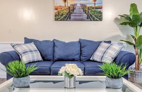 Central Manchester Apartment | Premier League Pad: Exceptional Stay with Breakfast & Kitchen