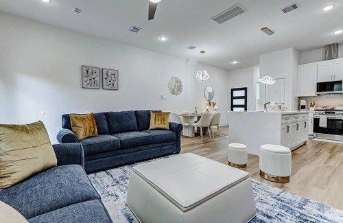 OST - South Union House | Premier Luxe Houston Getaway - NRG Med Center