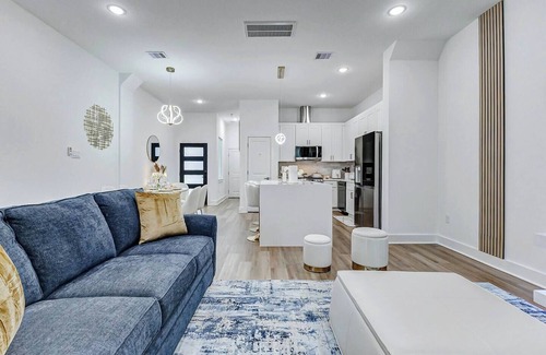 OST - South Union House | Premier Luxe Houston Getaway - NRG Med Center