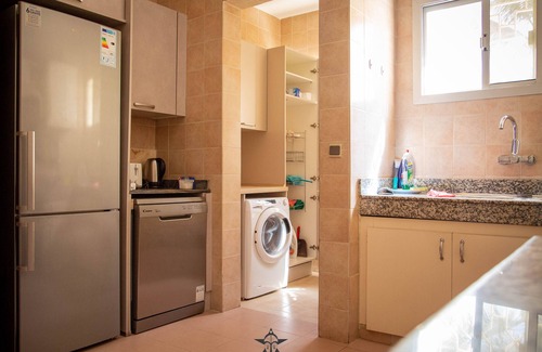 Dakar Apartment | Premier Residence: Oceanfront Retreat in the Heart of Dakar