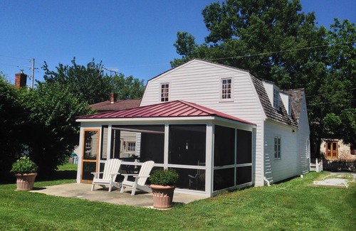 St. Michaels Cottage | Delightful St. Michaels Cottage with Pool & Spa Amenities