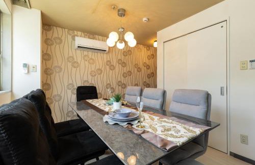 Motomatchi Apartment | Premier Stay in Osaka: 7rooms with Pool & Billiards