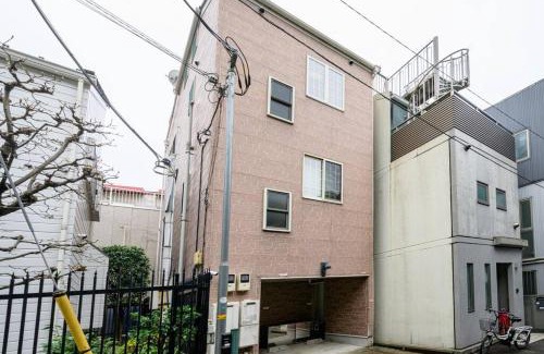 Yoyogi Apartment | Discover the Premier Suite at Yoyogi Front Retreat