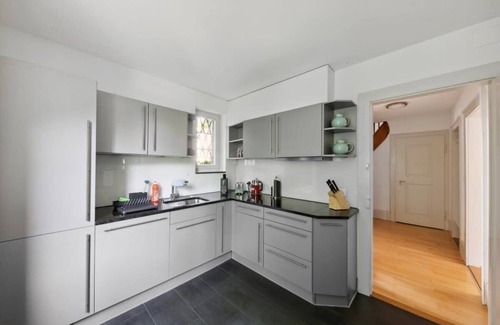 Unterstrass House | Premier Zurich Residence: Guest Rated 10/10 with Family Amenities