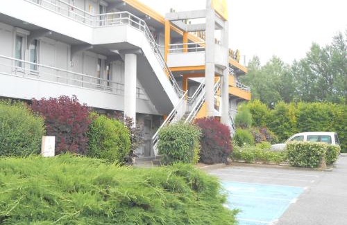 Gieres Hotel | Comfortable Stay at Premiere Classe Grenoble Sud - Gieres