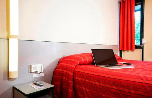 Gueret Hotel | Budget-Friendly Comfort at Premiere Classe Gueret Hotel