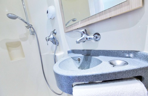 Gueret Hotel | Budget-Friendly Premiere Classe Gueret with Breakfast & Kitchen