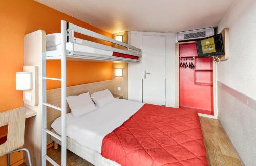 Saint-Cyr-l'Ecole Hotel | Budget-Friendly Premiere Classe Versailles with Family Amenities